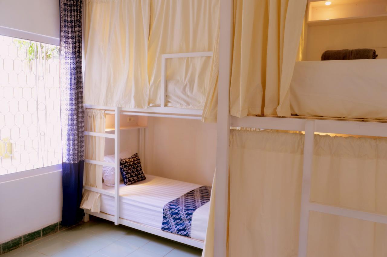 Auberge de jeunesse Pondok Sare à Yogyakarta Extérieur photo
