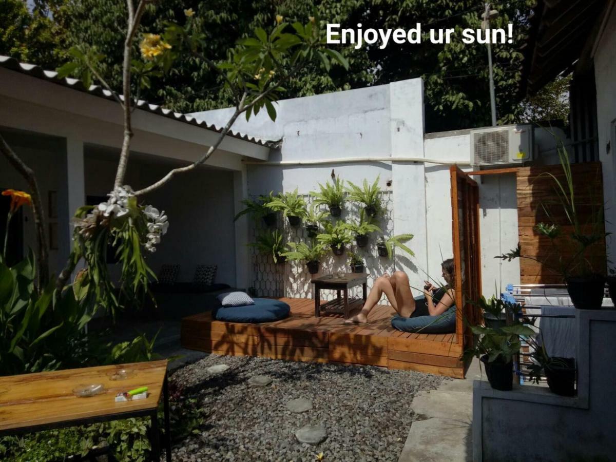 Auberge de jeunesse Pondok Sare à Yogyakarta Extérieur photo